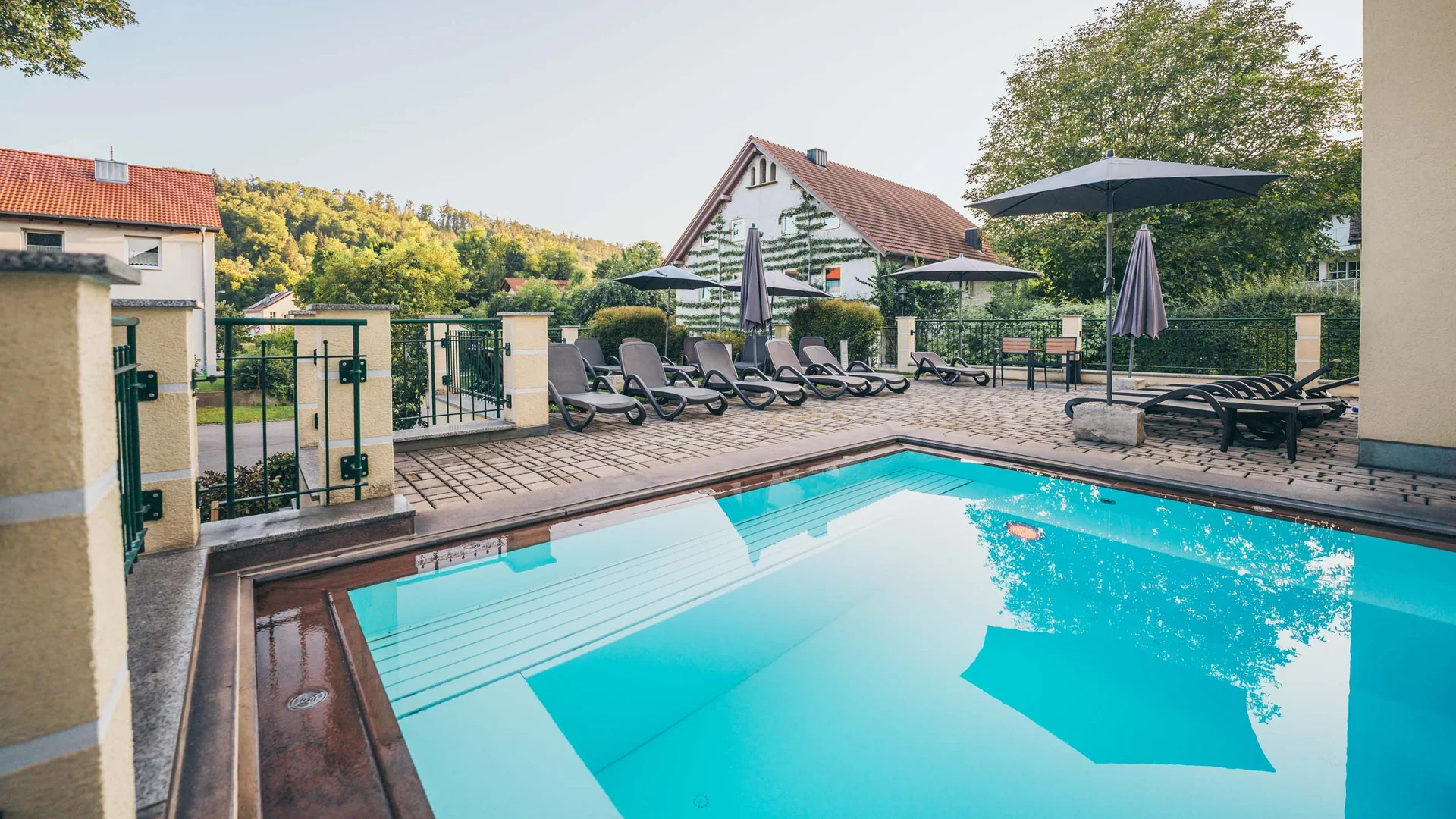 Hotel Dirsch im Naturpark Altmühltal: Wellness, Natur und Genuss